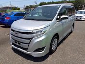 トヨタ ノア Ｘ