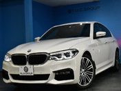 ＢＭＷ ５シリーズ　セダン ５２３ｄ　Ｍスポーツ
