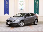 ボルボ Ｖ４０　クロスカントリー Ｄ４　モメンタム