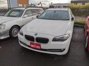 ＢＭＷ ５シリーズ　ツーリング ５２３ｉ　ハイライン