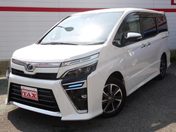 トヨタ ヴォクシー ＺＳ　煌ＩＩ　アルパインビッグＸ１１イン
