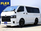 トヨタ ハイエースバン　２ＷＤ ５ドアバン２．８Ｄターボ　ＤＸロングＧＬ