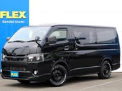 トヨタ ハイエースバン　４ＷＤ ５Ｄ２．８ＤＴスーパーＧＬダークプライム