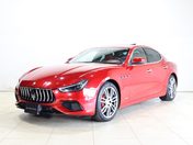 マセラティ ギブリ　セダン Ｓ　Ｑ４