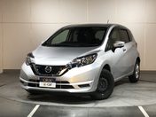 日産 ノート　４ＷＤ Ｘ　ＦＯＵＲ