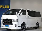 トヨタ ハイエースバン　２ＷＤ ５Ｄ２．８ＤＴスーパーＧＬダークプライム