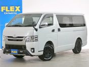 トヨタ ハイエースバン　４ＷＤ ５Ｄ２．８ＤＴスーパーＧＬダークプライム