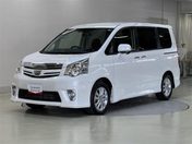 トヨタ ノア Ｓｉ　レイッシュ