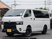 トヨタ ハイエースバン　４ＷＤ スーパーＧＬ　ダークプライム２　ロング