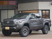 輸入　トヨタ タコマ　４ＷＤ ダブルキャブ　ＴＲＤオフロード