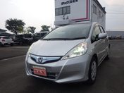 ホンダ フィット　ハイブリッド １．３　スマートセレクション　ファインス