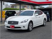 日産 フーガ　ハイブリッド Ａパッケージ