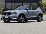 ボルボ ＸＣ４０ Ｂ４　ＡＷＤ　Ｒデザイン