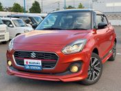 スズキ スイフト　４ＷＤ ハイブリッドＲＳ　４ＷＤ　☆ＤＶＤ／ＣＤ