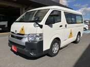 トヨタ ハイエースワゴン 幼児バス　２＋１２／１．５人乗り