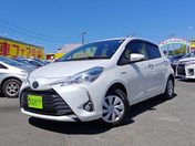 トヨタ ヴィッツ　ハイブリッド ハイブリッドＦセーフティエディション３