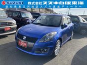 スズキ スイフト ２型　６速ＡＴ　ナビ　バックカメラ