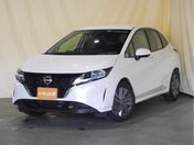 日産 ノート　４ＷＤ Ｘ　ＦＯＵＲ