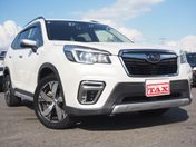 スバル フォレスター アドバンス　ルーフレール装着車　ワンオー