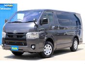 トヨタ ハイエースバン　４ＷＤ ５Ｄ２．８ＤＴスーパーＧＬダークプライム