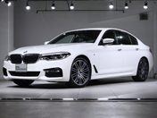 ＢＭＷ ５シリーズ　セダン ５３０ｉ　Ｍスポーツ