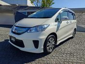 ホンダ フリード　ハイブリッド ジャストセレクション