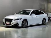 トヨタ クラウン　セダン　ハイブリッド ＲＳ
