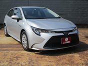 トヨタ カローラ　ツーリング　ハイブリッド４ＷＤ 　
