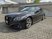 トヨタ クラウン　セダン　ハイブリッド ＲＳアドバンス　メーカーナビ・黒革エアー
