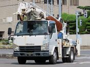 いすゞ エルフ 穴掘建柱車
