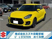 スズキ スイフト ２ＷＤ／６ＭＴ　ナビ　バックモニター付き