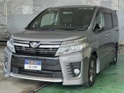 トヨタ ヴォクシー ＺＳ　煌