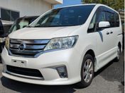 日産 セレナ ハイウェイスター　Ｖセレクション
