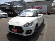 スズキ スイフト スポーツ　４型　前後衝突軽減システム　車
