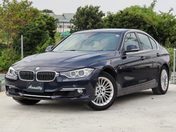 ＢＭＷ ３シリーズ　セダン ３２０ｉ　ラグジュアリー