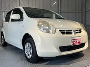 トヨタ パッソ Ｘ　クツロギ　ワンオーナー　禁煙車　純正