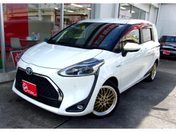 トヨタ シエンタ　ハイブリッド Ｇ　クエロ