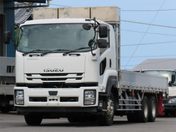 いすゞ フォワード １０．６ｔ　増トンワイド　低床２デフ　ア