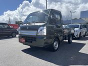 スズキ キャリイトラック　４ＷＤ ＫＣエアコン・パワステ農繁　７型　【サビ