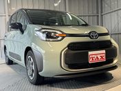 トヨタ シエンタ ハイブリッドＺ　登録済未使用車　両側電動