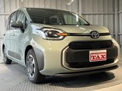 トヨタ シエンタ ハイブリッドＺ　登録済未使用車　禁煙車