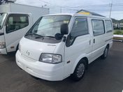 マツダ ボンゴバン　１．１５ｔ　２ＷＤ ＤＸ　低床　Ｎルーフ　Ｒシート付　２／５