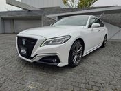 トヨタ クラウン　セダン　ハイブリッド ＲＳアドバンス