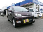 ダイハツ ムーヴ　カスタム　４ＷＤ ＲＳ