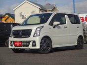 スズキ ワゴンＲ　スティングレー　４ＷＤ スティングレー　ＨＹＢＲＩＤ　Ｔ　４型