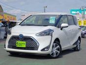 トヨタ シエンタ　ハイブリッド ハイブリッドＧクエロ