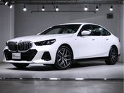 ＢＭＷ ５シリーズ　セダン ５２３ｉ　Ｍスポーツ
