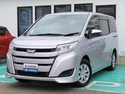 トヨタ ノア Ｘ　ナビ　バックカメラ　ＥＴＣ２．０　前