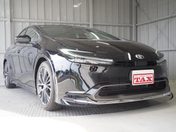 トヨタ プリウス Ｚ　登録済未使用車　禁煙　黒革シート　１