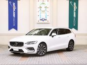ボルボ Ｖ６０ ウルトラ　Ｂ４